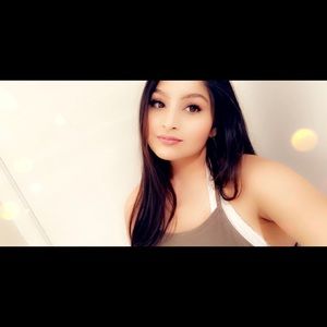 Meet your Posher, Desirae